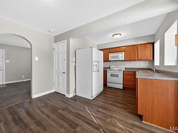 5th image of 5636 Sunbury Ave