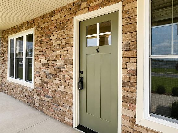 4th image of 27243 Equestrian Dr