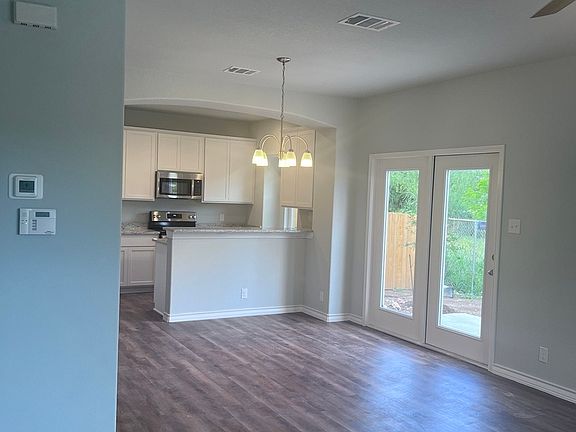 4th image of 2061 Silver Oak Dr #12-D