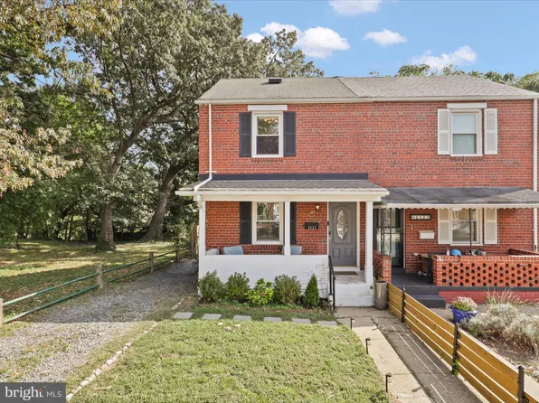 2121 S Oxford St, Arlington, VA 22204