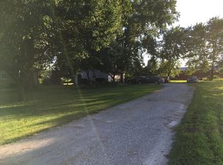 1439 E 15th Rd, Streator, IL 61364