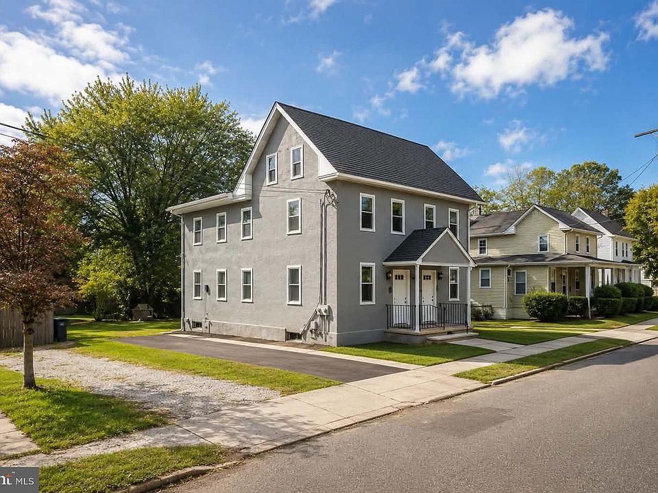1st image of 128 Wilmer St #130