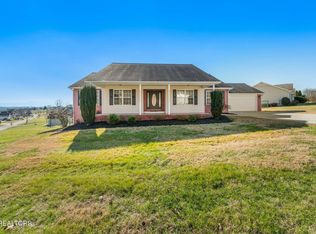 2012 Strawberry Dr, New Market, TN 37820