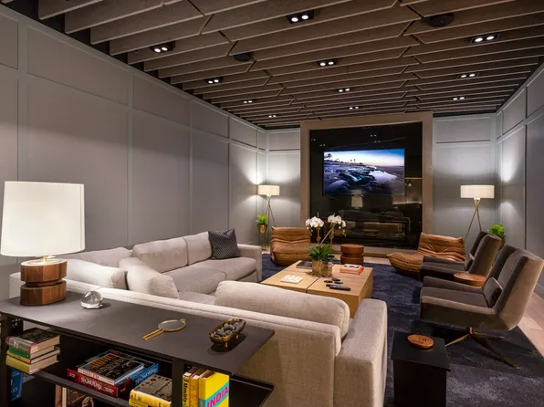 70 West 37th Street image 13 of 17