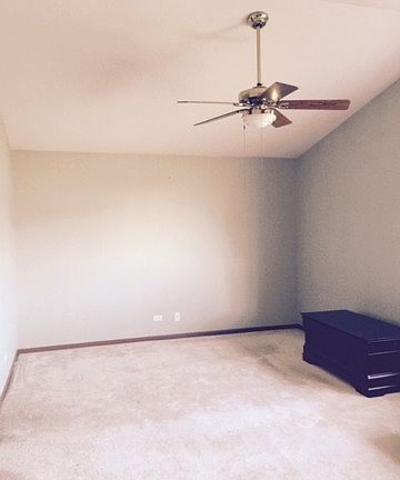 5th image of 217 Ashbury Ln E APT 2