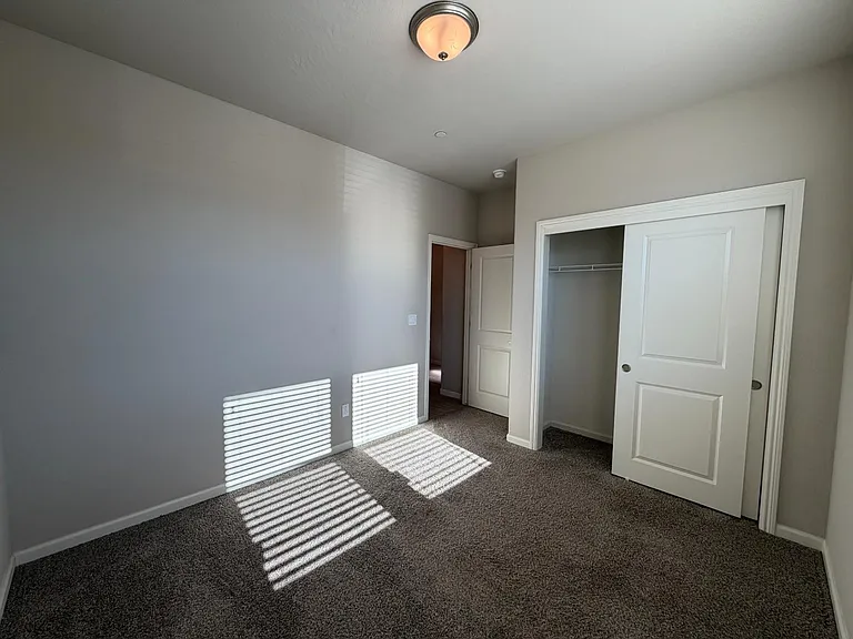660 Atlantica Dr S — Photo 14