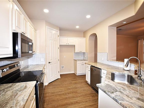 2nd image of 11603 Ladera Vista Dr Unit 11