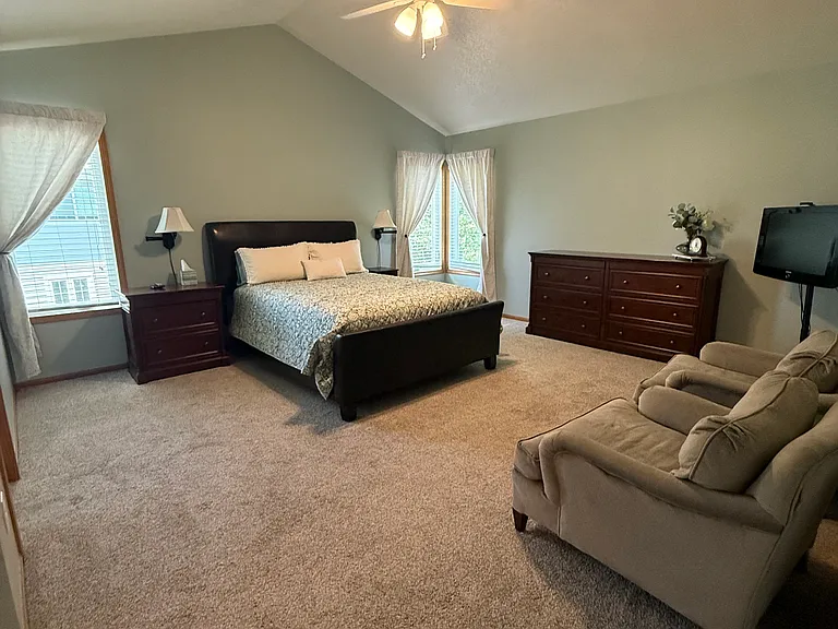 14903 Rosewood Dr — Photo 10