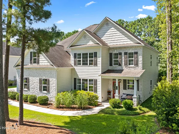 74 Aster Place, Hampstead, NC 28443