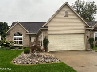 4967 Lake Breeze Ln, Maumee, OH 43537