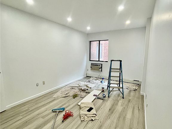 3rd image of 8201 135th St