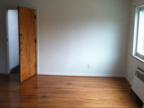 2nd image of 7707 Newbedford Ave