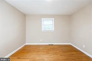 2424 E Parris Dr — Photo 5