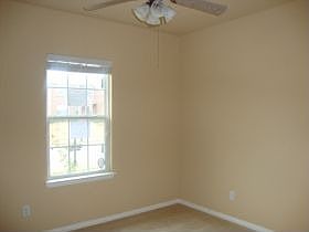 3rd image of 499 Jefferson Ln