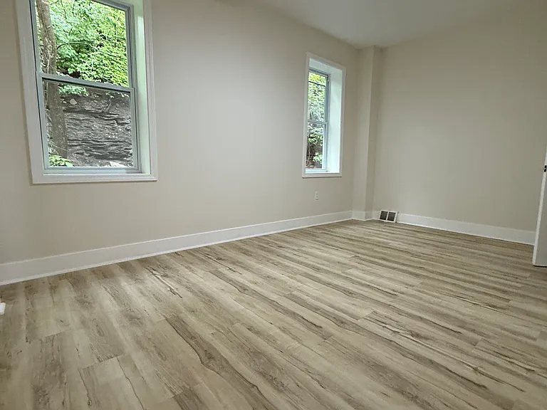 230 Wick St — Photo 10
