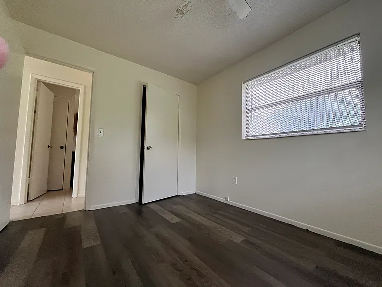 Eloise Cir — Photo 14