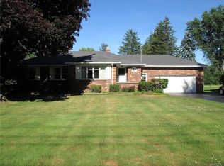 5459 Shimerville Rd, Clarence, NY 14031