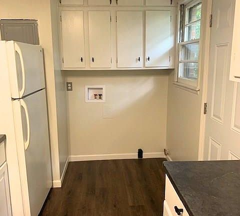 5th image of 705 N Elam Ave