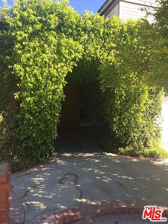 2nd image of 23731 Stagg St