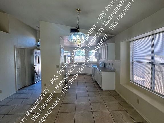 3rd image of 4509 E South Fork Dr