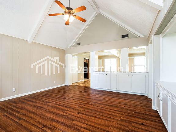 4th image of 150 Wheatley Pl