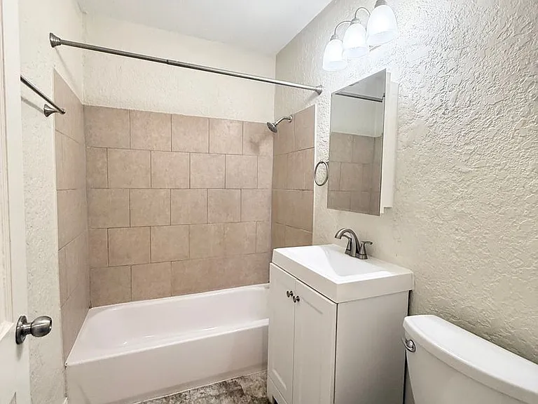 1232 San Felipe St — Photo 11