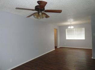 905 Phillips Cir, Kaufman, TX 75142