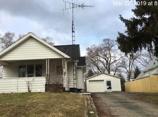 706 5th St, Michigan Center, MI 49254