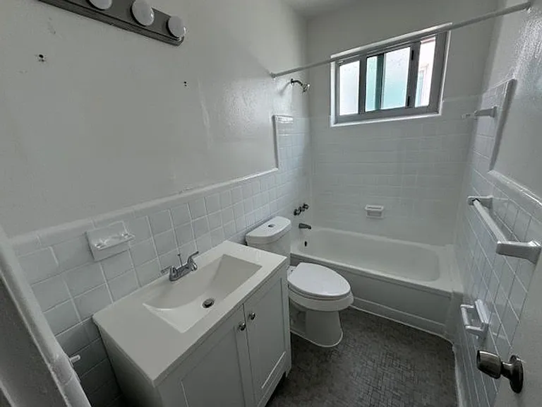 7700 Abbott Ave, Miami Beach, FL 33141 — Photo 8