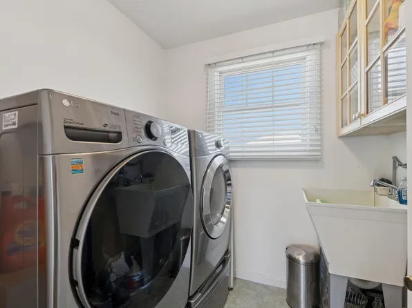 33 Beach 221st Street image 19 of 29