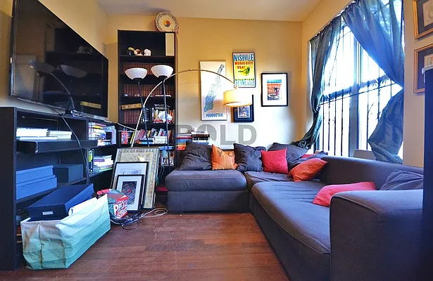 Rented by Bold New York | media 7