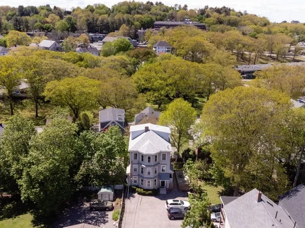 643 Chestnut Hill Ave #2, Brookline, MA 02445