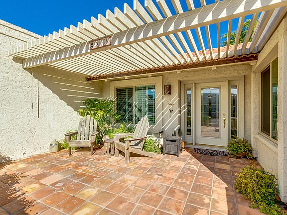 5th image of 2334 W Naranja Ave