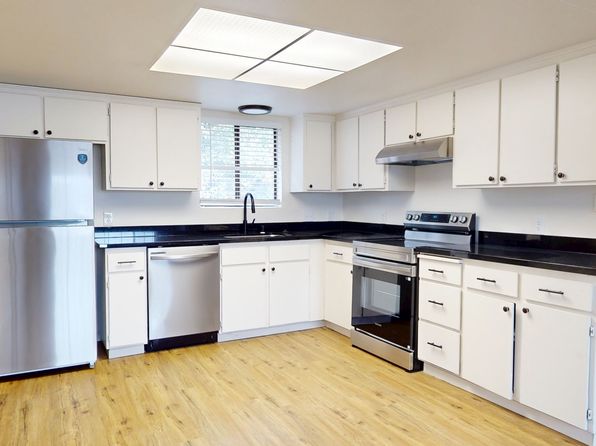 22322 Redrock Peak Pl #B