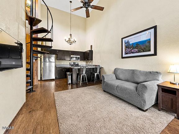 2nd image of 2700 S White Mountain Rd APT 1122