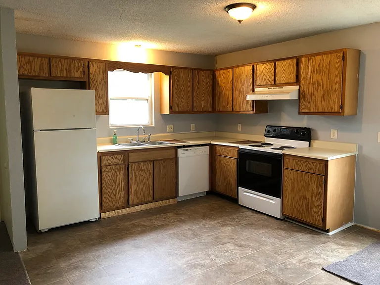 419 Peach Orchard Rd #A — Photo 2