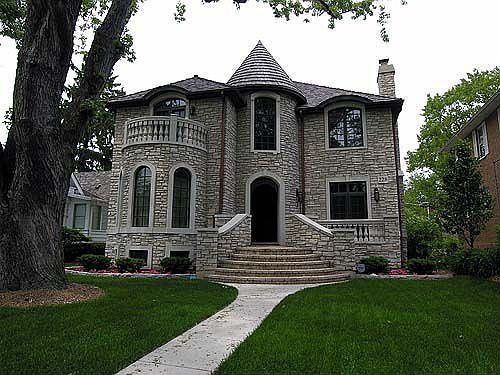 1st image of 228 Linden Ave