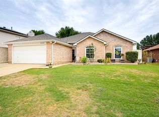 3302 Cliff Oaks Dr, Corinth, TX 76210