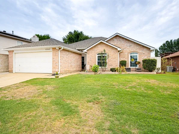 3302 Cliff Oaks Dr, Corinth, TX 76210