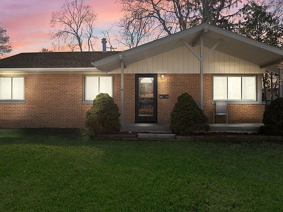2nd image of 2317 N Circle Dr