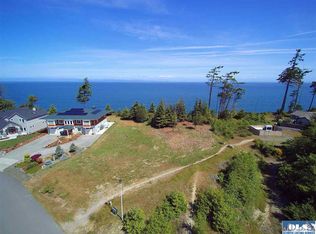 1202 Dutch Dr, Port Angeles, WA 98363
