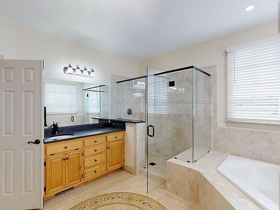 3rd image of 18073 Obrien Ct