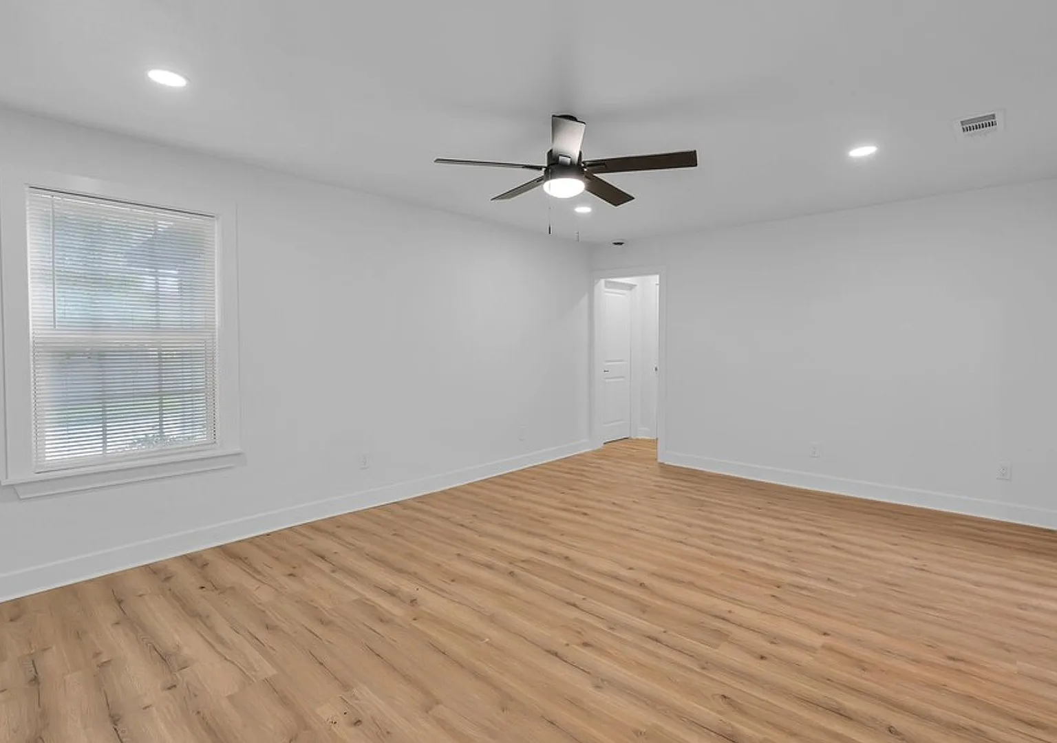 Newly renovated 3-bedroom, 2-bath in Waco - Available NOW! — Photo 3