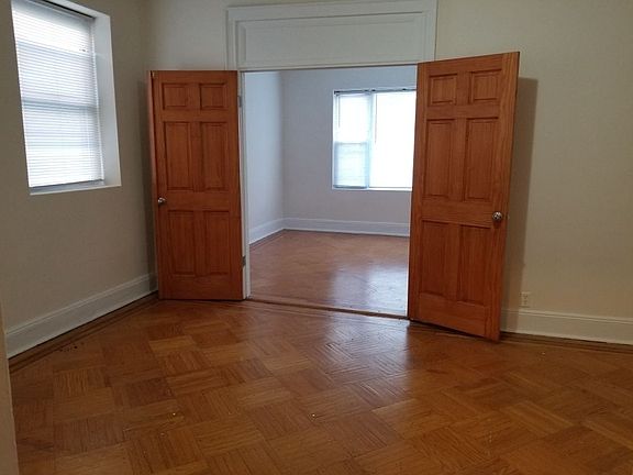 5th image of 23-48 28th St #2B