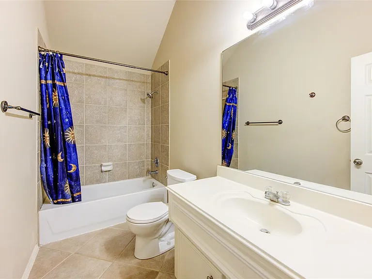 6018 Royal Hollow Ln — Photo 22