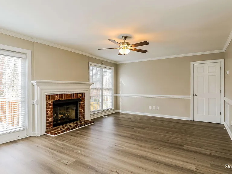 1 Spring Oak Dr — Photo 4