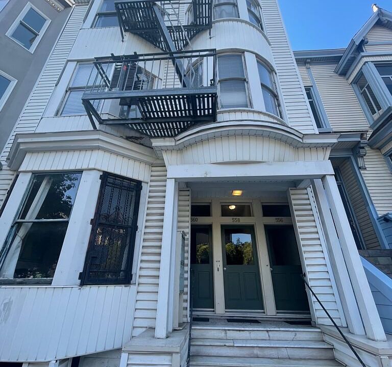 1st image of 560B Waller St #560B