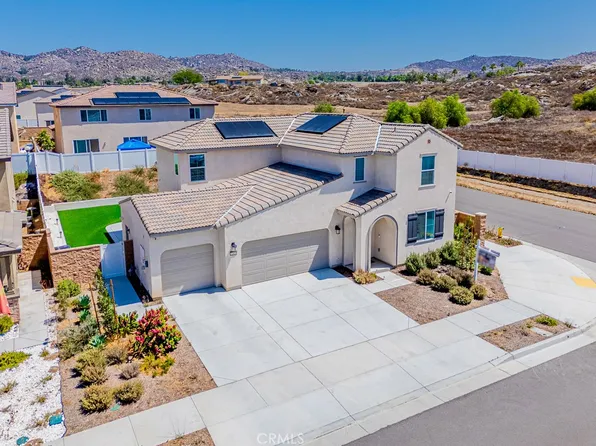 30874 Candle Lite Dr, Homeland, CA 92548