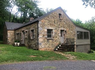 18082 Raven Rocks Rd, Bluemont, VA 20135