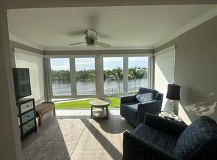 7 Colonial Club Dr APT 304, Boynton Beach, FL 33435